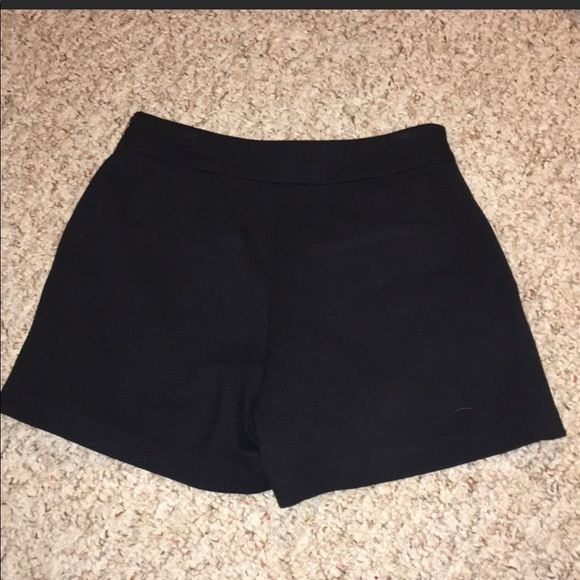 Monteau black side zip shorts with front pockets - Picture 2 of 4